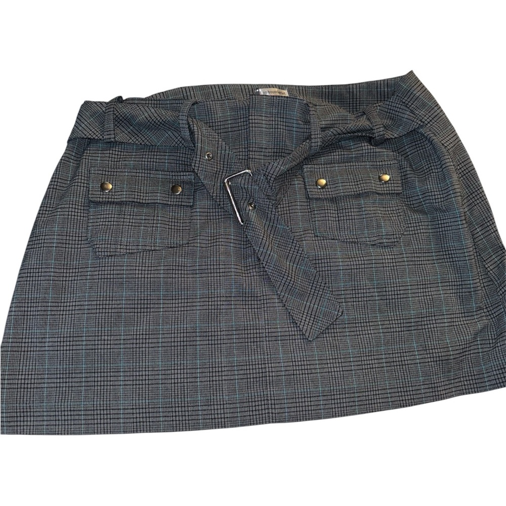 No Boundaries Gray Checkered Mini Skirt with Belt